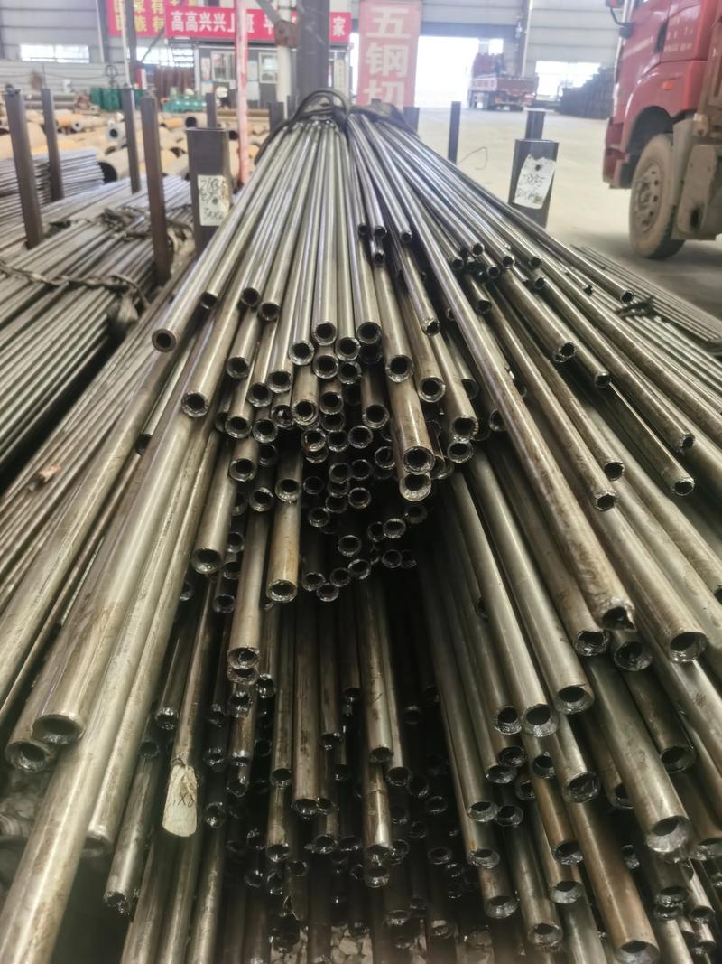 呼倫貝爾地區8163無縫鋼管切割零售價格分析